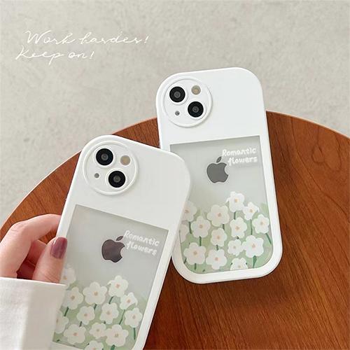 غطاء ايفون 13 برو بتصميم زهور البتلة البيضاء