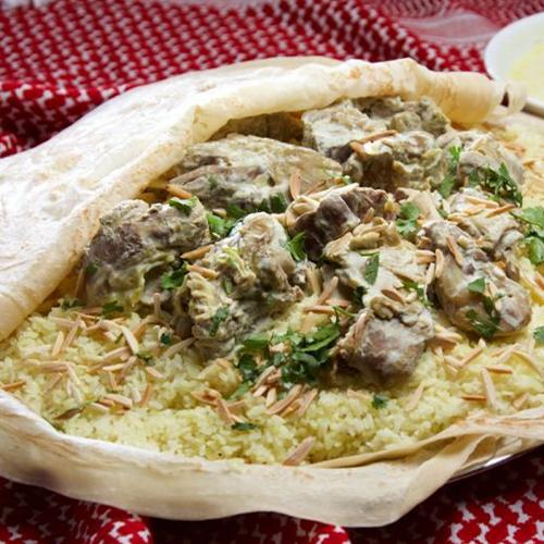 منسف لحم عربي