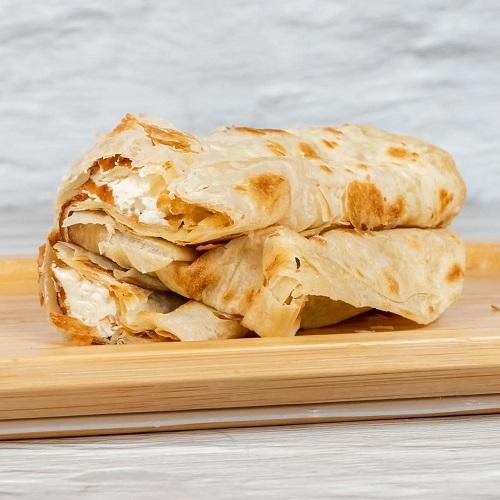 شباتي مع دجاج الناجتس والجبنة