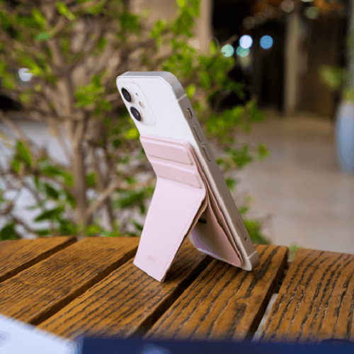 Uniq Lyft Magentic Snap on Stand and Card Holder Pink No.13481