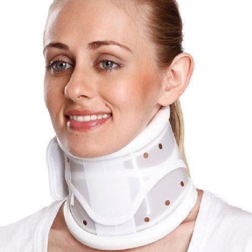 تاينور طوق داعم للرقبة خالي من اللاتكس 8.75سم×10سم وسط 1قطعة