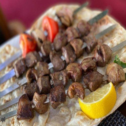 كبدة وكلاوي وقلوب