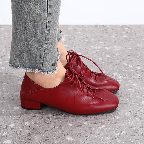 Lace Up Shoes with 5cm Heel Burgundy
