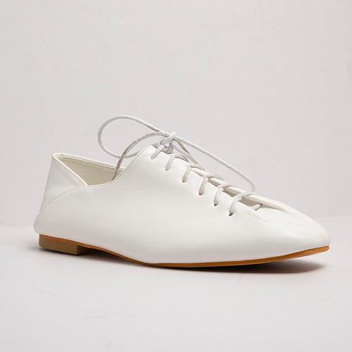 Flat with Rope Tie White