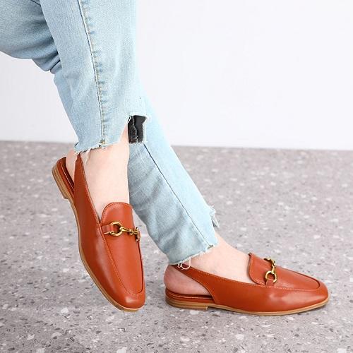 Sandal Flat Leather with Ring Hazel