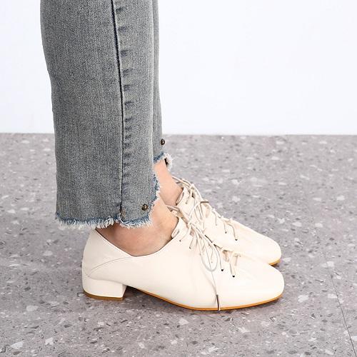 Lace Up Shoes with 5cm Heel Light Beige
