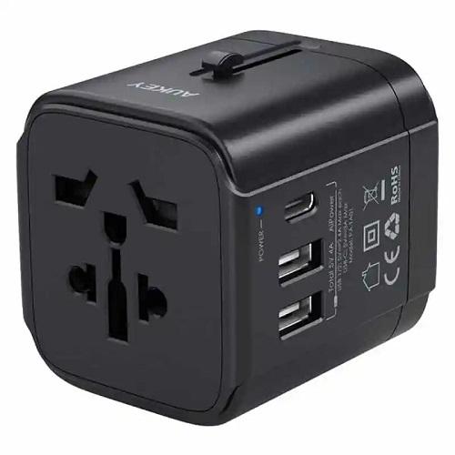 اوكي محول سفر عالمي بمنفذين USB ومنفذ Type C اسود موديل رقم.PATA01