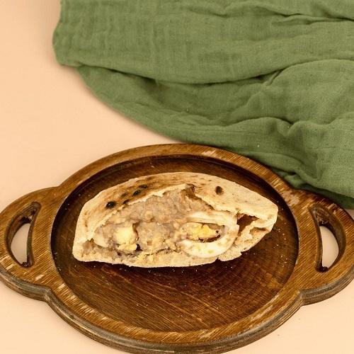 Foul Sandwich with Eggs
