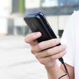 اوكي باكسي سليم باور بنك 10000مللي امبير مع شحن سريع بمنفذين USB ومنفذ Type C بقوة 20واط