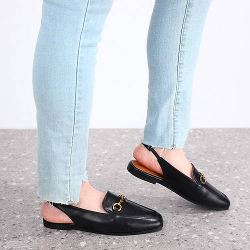 Sandal Flat Leather with Ring Black